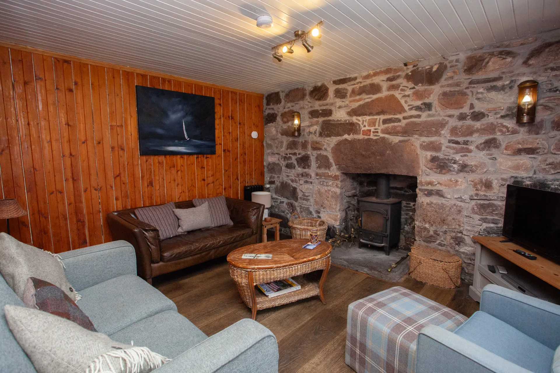 Glenview: Living room