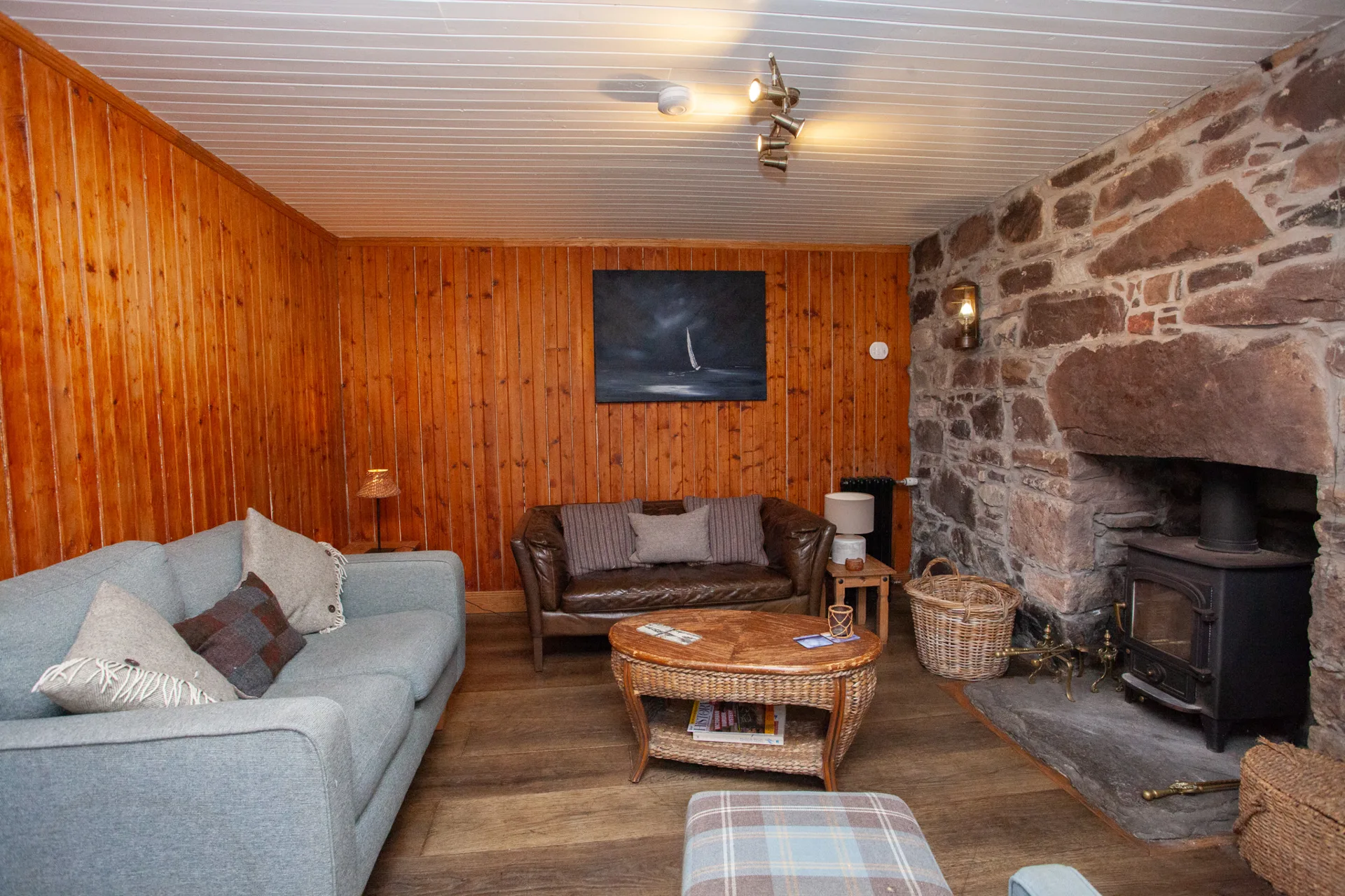 Glenview: Living room