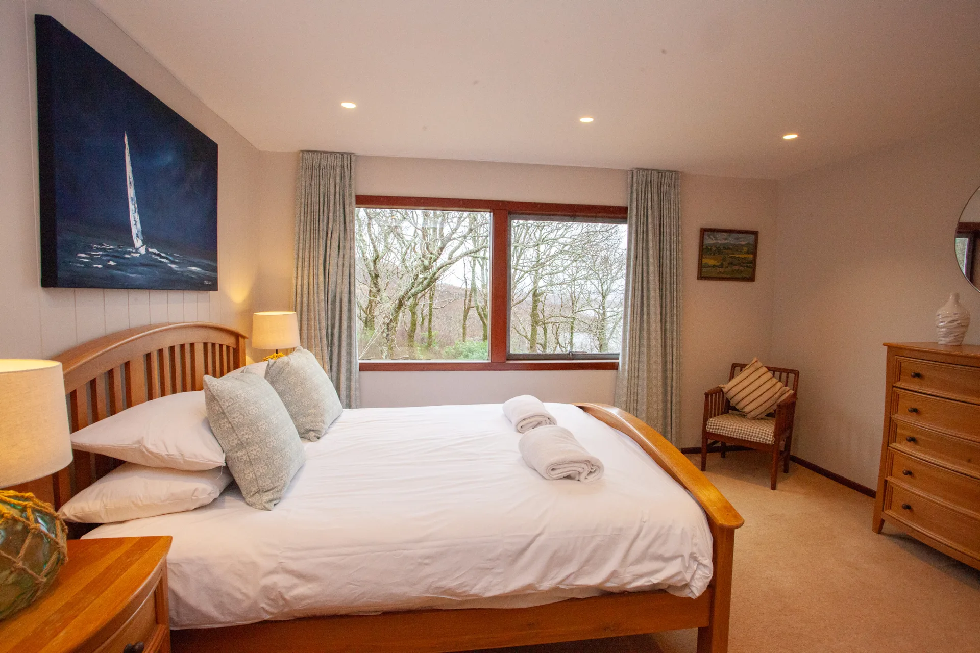 Sealladh na Mara: Master bedroom